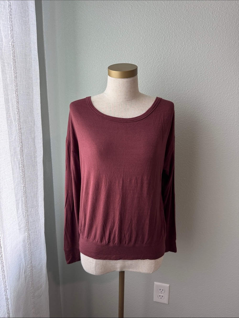 Open back fitness top